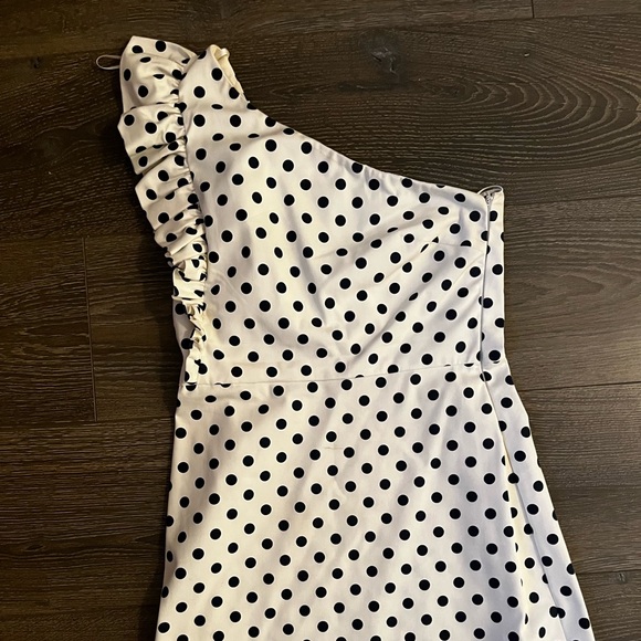 ZARA TRF Sexy Black and White Dress One Shoulder M - Picture 3 of 4